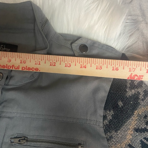 CoffeeShop Olive Green Utility Jacket with Knit Sleeves - Picture 13 of 16